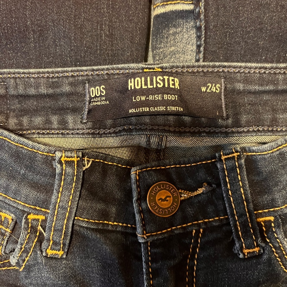 Hollister Dark and Light Blue Straight Jeans - Picture 7 of 13